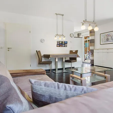 Haus 50 *