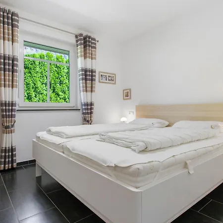 Haus 50 *