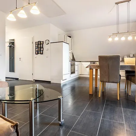 Haus 50 *